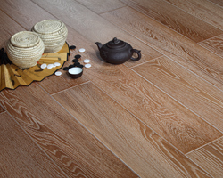 燕泥地板-仿古多層橡木